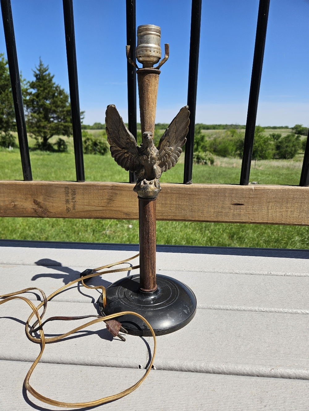 VTG Mid Century American Eagle Lamp Patriotic Americana MCM, Tested/ Working